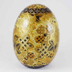 Vintage Chinese Satsuma Decorated Porcelain Egg 6 Inch Gold Color CHE6-01